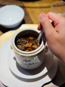 揽山院子：城市退半步，心就有地方坐下……