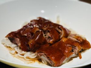 揽山院子：城市退半步，心就有地方坐下……