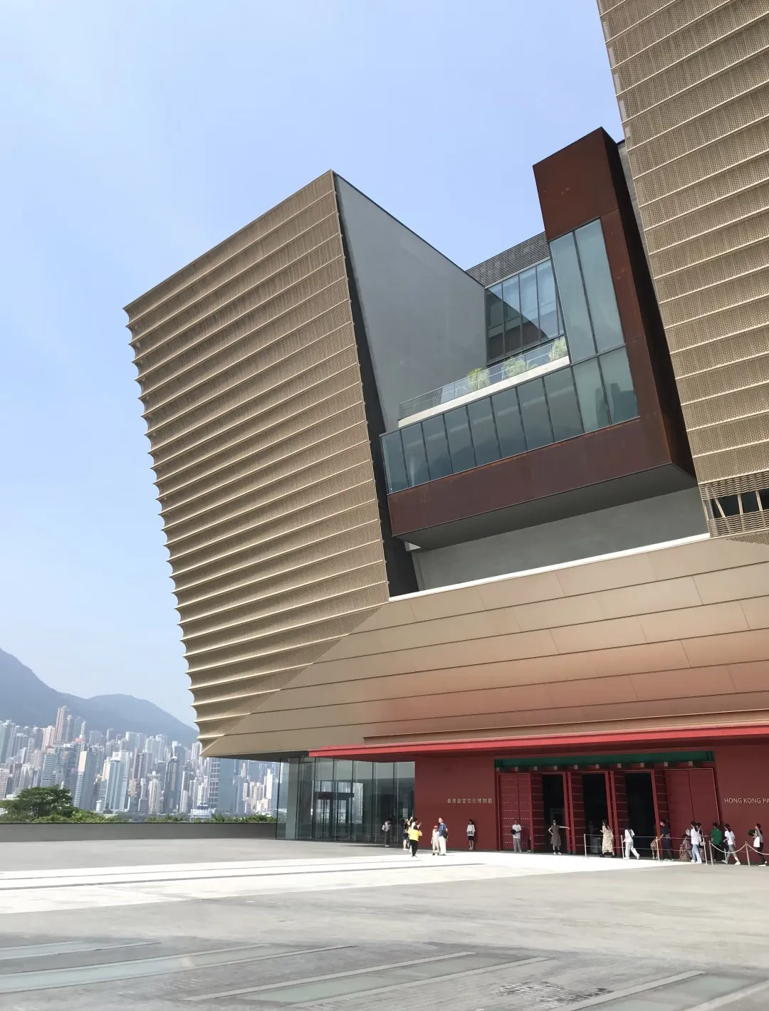 香港旅游转型：从买买买到文化艺术探索？